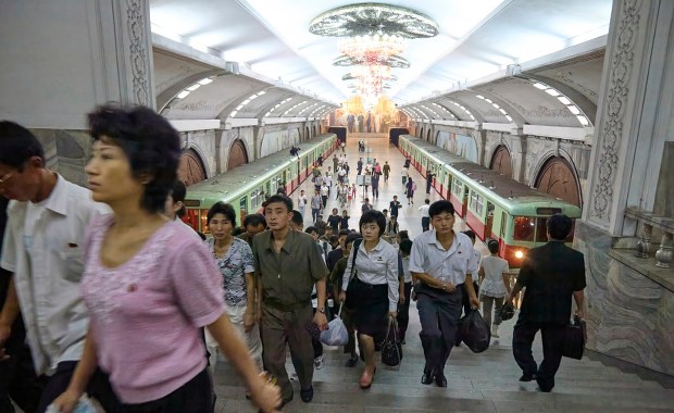 Tysiące obywateli Korei Północnej wyjeżdżają do pracy w Rosji