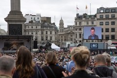 Tysiące osób uczciły pamięć zabitej posłanki Jo Cox