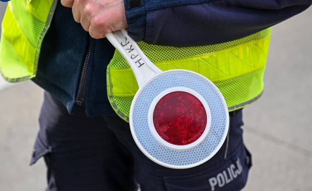 Tysiące policjantów na drogach. Także nieoznakowane radiowozy