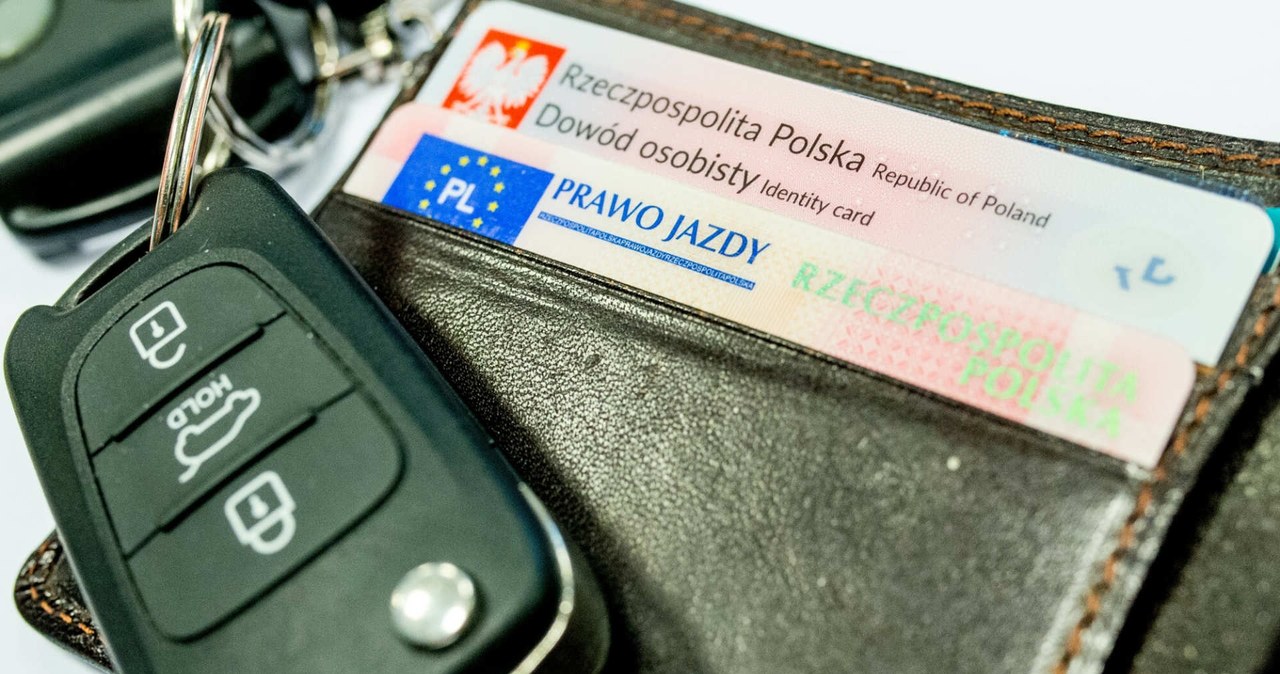 Tysiące praw jazdy stracą ważność. 17 czerwca wchodzi nowe prawo /Piotr Kamionka /East News