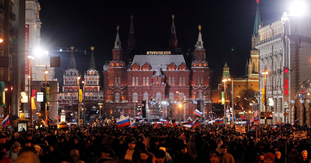Tysiące Rosjan świętowało zwycięstwo Putina  