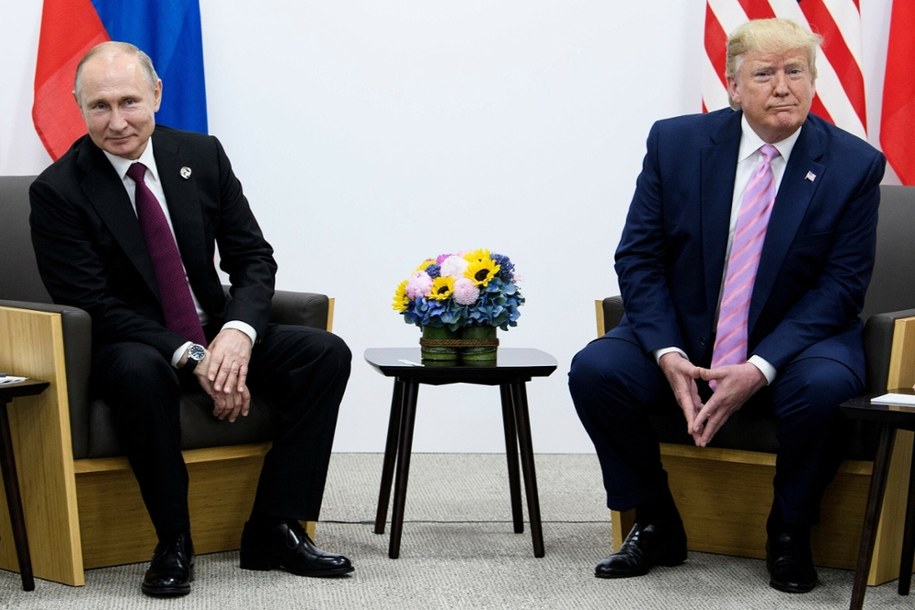 Tysiące tajnych dokumentów ws. śledztwa Trump–Rosja odnalezione w tajnym pomieszczeniu FBI /BRENDAN SMIALOWSKI/AFP/East News /East News