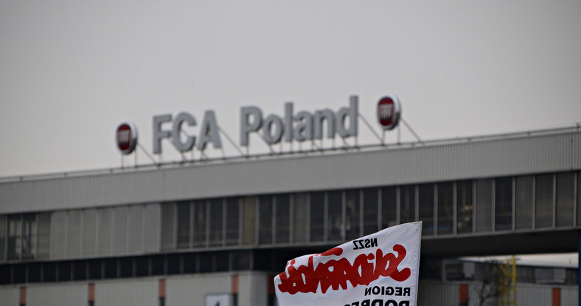 ​Tyska fabryka FCA 16 czerwca wznowi produkcję samochodów /Tomasz Pestka /Reporter