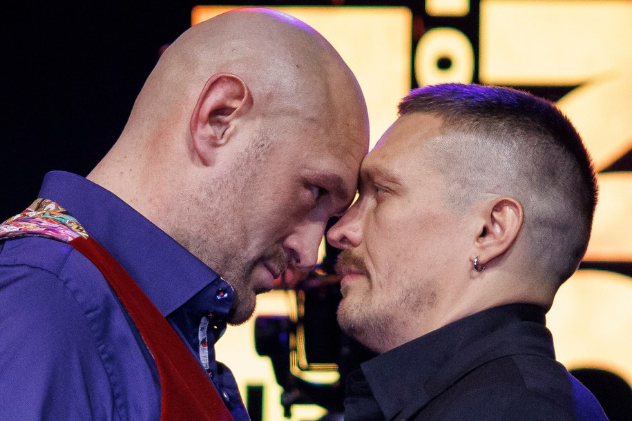 Tyson Fury i Ołeksandr Usyk /Tolga Akmen /PAP/EPA