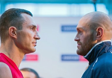 Tyson Fury zaśpiewał dla Władimira Kliczki. Pieśń pogrzebową... [FILM]