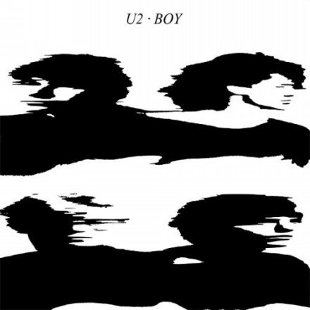 U2 na okładce "Boy" /