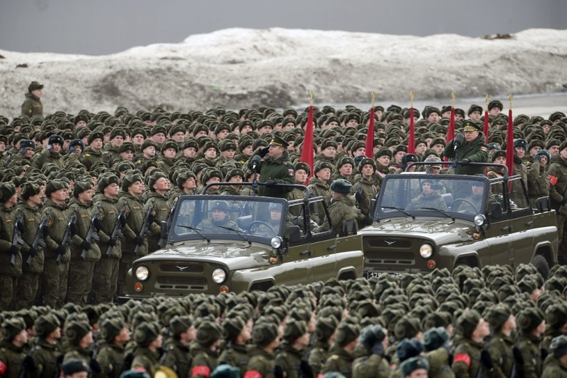 UAZ-ami nie wstydzi się chwalić podczas defilad rosyjska armia /SPUTNIK Russia /East News