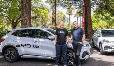 Uber kupuje 100 tys. aut elektrycznych. Prosto z Chin