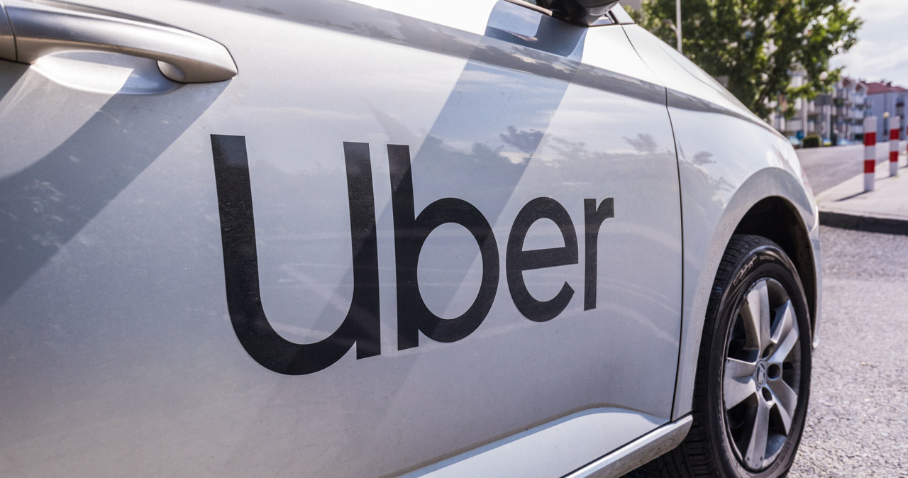 Uber wprowadza nową usługę - transport jedzenia autonomicznymi samochodami. Na razie nie w Polsce /123RF/PICSEL