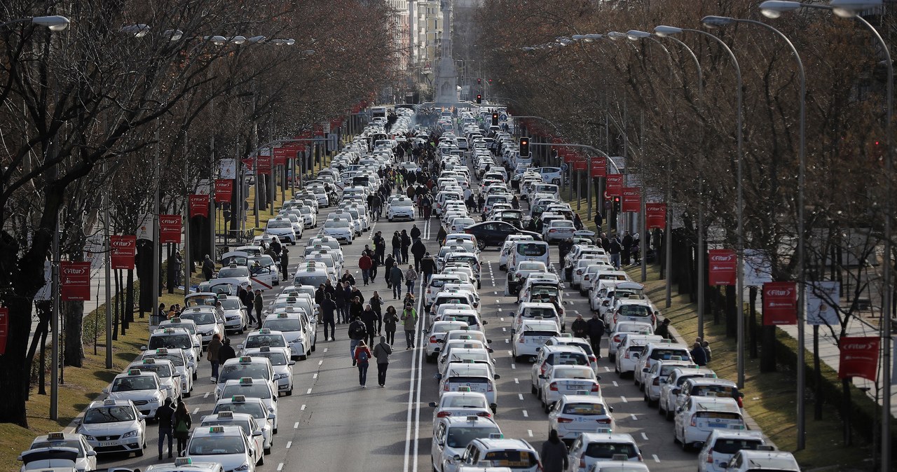 Uber wywołuje protesty taksówkarzy w całej Europie. Tu - w Madrycie /Getty Images