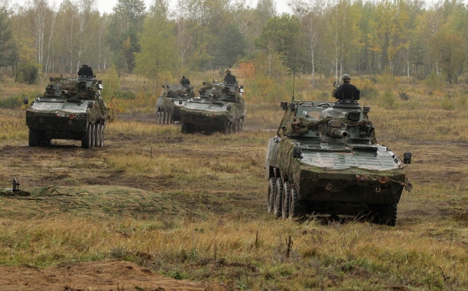 Ubiegłoroczne ćwiczenia na poligonie w Orzyszu /Tomasz Waszczuk /PAP