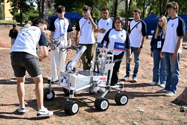 Ubiegłoroczne zawody łazików marsjańskich European Rover Challenge w Kielcach /Piotr Polak /PAP