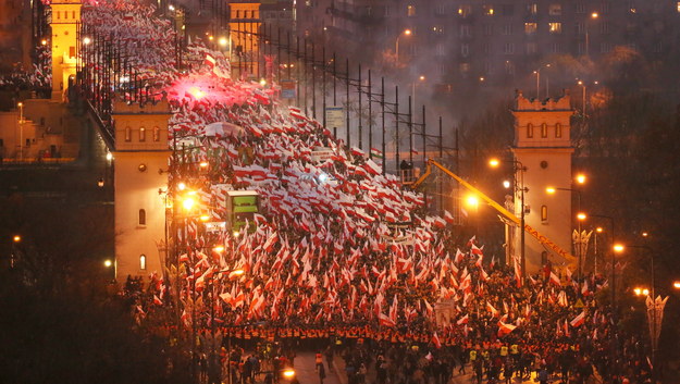 Ubiegłoroczny Marsz Niepodległości / 	Leszek Szymański    /PAP
