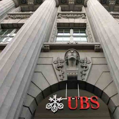 UBS dostał w kryzysie rządową pomoc w wysokości 6 mld franków /AFP