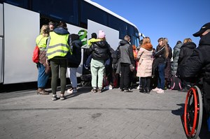 Uchodźcy boją się jechać do Szwecji. "Słyszeli, że jest tam mafia"