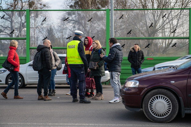 Uchodźcy na przejściu granicznym w Dorohusku /Wojtek Jargiło /PAP
