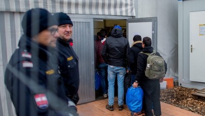 Uchodźcy ubiegający się o azyl będą mogli zatrzymać obrączki 