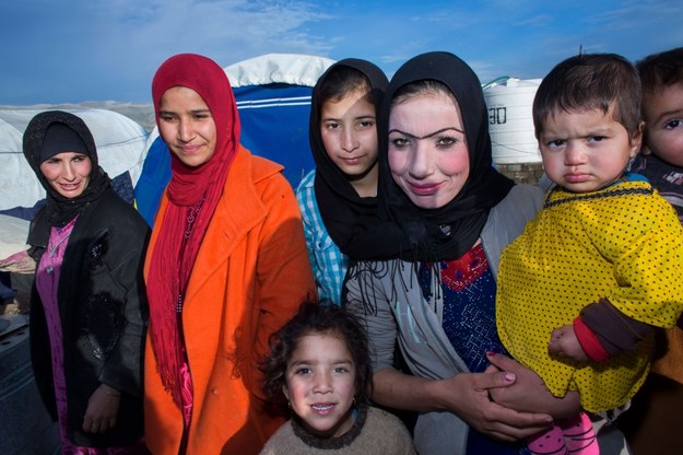 Uchodźcy z Syrii w jednym z obozów w północnym Iraku / 	Ton Koene /PAP/EPA