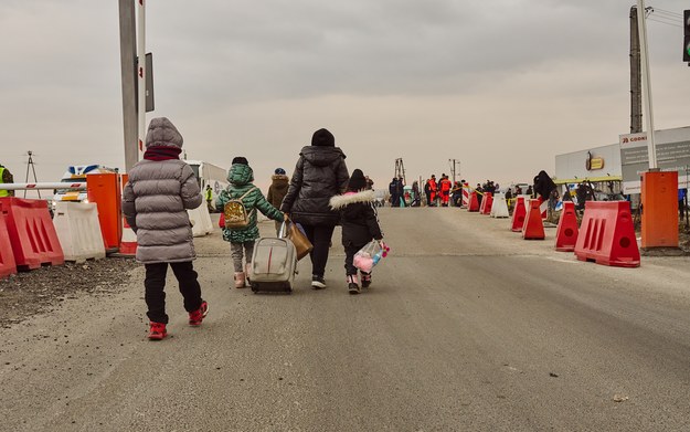 Uchodźcy z Ukrainy na przejściu granicznym w Medyce w marcu tego roku /Shutterstock