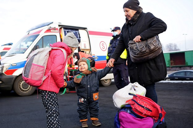 Uchodźcy z Ukrainy na stacji kolejowej. /Zbigniew Meissner /PAP