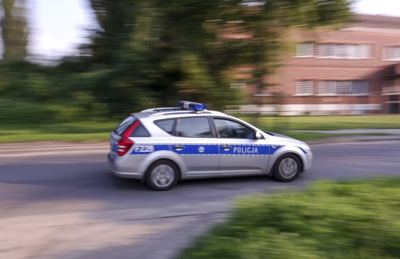Ucieczka przed policją to nie wykroczenie, ale przestępstwo /Piotr Kamionka /Reporter