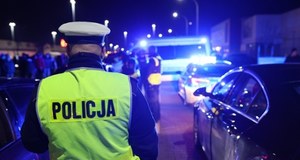 Uciekał golfem, potrącił policjanta, taranował radiowozy. Dantejskie sceny w Warszawie