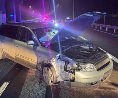 Uciekał przed policją z uszkodzonymi oponami. Tłumaczenie zaskakuje
