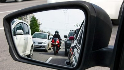 Uciekł policji prosto do domu. Motocykliście z Radomia grozi 5 lat