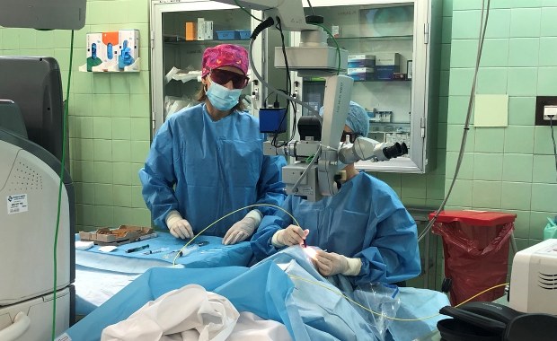 UCK w Katowicach. Innowacyjna metoda jednoczesnej operacji zaćmy i jaskry