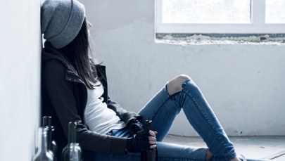 Uczennice upiły się w szkole. Torsje na lekcji i sąd dla nieletnich