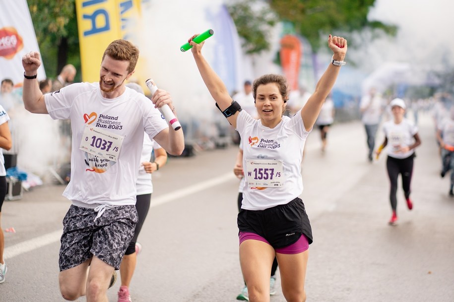 Uczestnicy biegu na Błoniach w Krakowie /foto: Fundacja Poland Business Run /Materiały prasowe