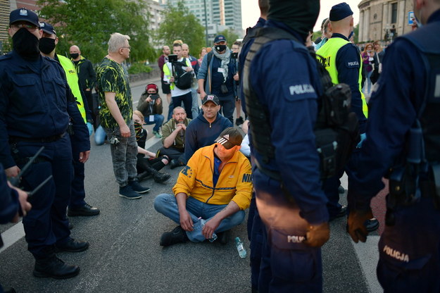 Uczestnicy drugiego dnia protestu przedsiębiorców w stolicy /Marcin Obara /PAP