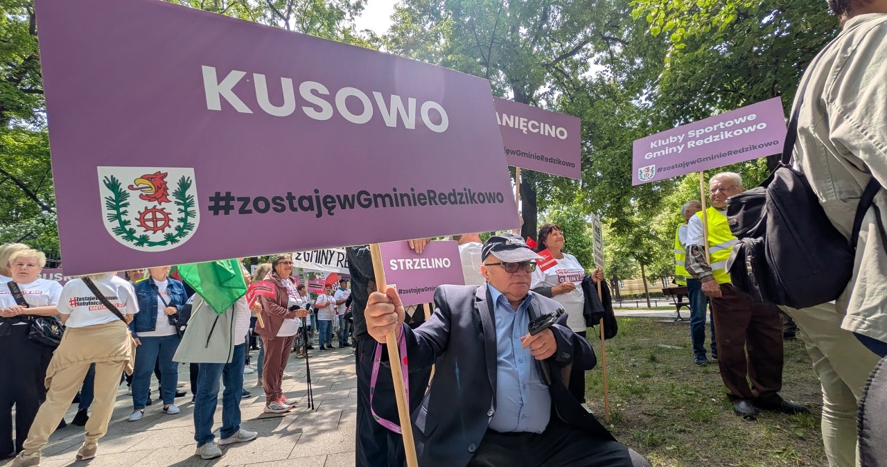 Uczestnicy manifestacji pod hasłem "Jestem ze wsi"