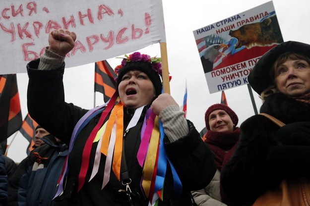 Uczestnicy marszu "Antymajdan" /ANATOLY MALTSEV  /PAP/EPA