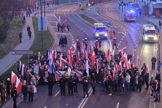 Uczestnicy Marszu Niepodległości w Warszawie w 2021 roku /Piotr Nowak /PAP