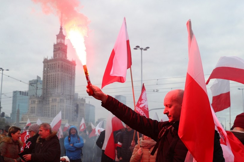 Uczestnicy Marszu Niepodległości w Warszawie /Rafal Gaglewski/REPORTER  /Reporter