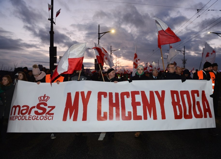 Uczestnicy Marszu Niepodległości /Jacek Turczyk /PAP