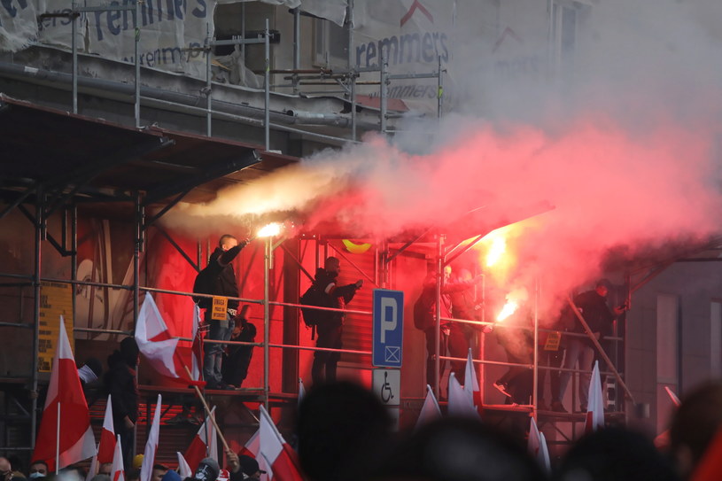 Uczestnicy Marszu Niepodległości / 	Tomasz Gzell    /PAP