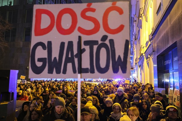 Uczestnicy marszu pod hasłem "Miała na imię Liza" w Warszawie /Paweł Supernak /PAP