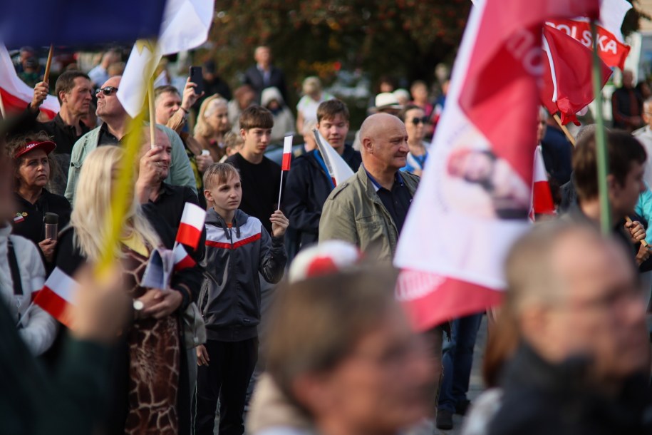 Uczestnicy marszu pod hasłem „Stop inwazji imigrantów” /	Leszek Szymański   /PAP