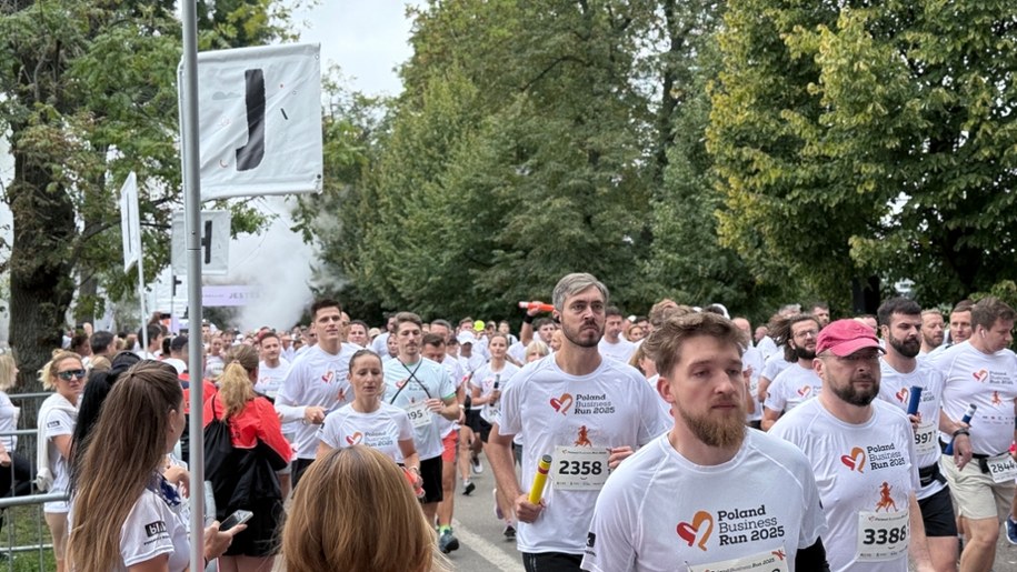 Uczestnicy Poland Business Run startują w pięcioosobowych sztafetach /Jacek Skóra /RMF FM