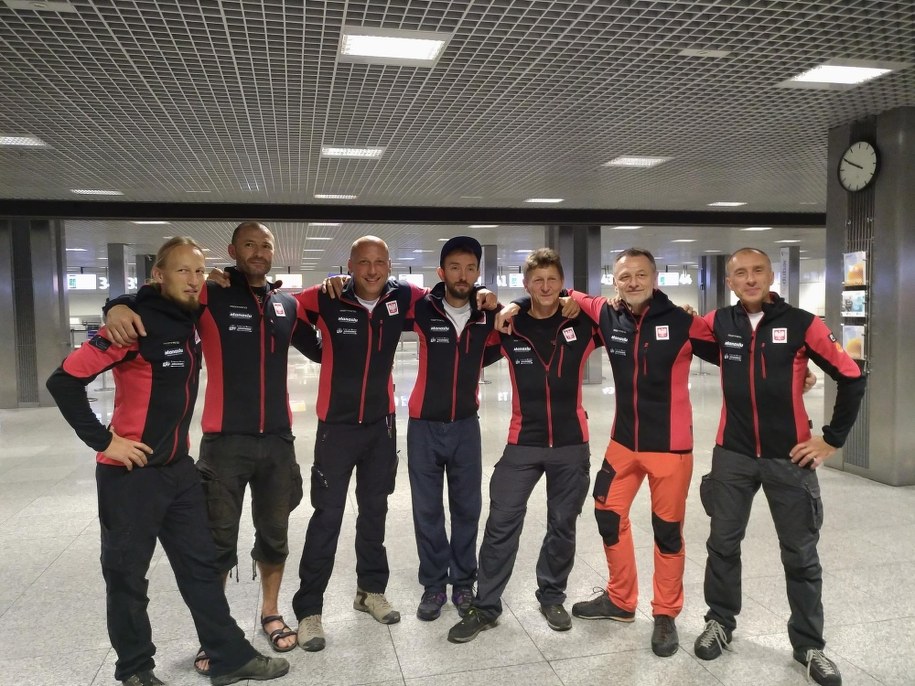 Uczestnicy polskiej wyprawy na Manaslu /Fot. Polski Himalaizm Zimowy 2016-2020 im. Artura Hajzera /Facebook