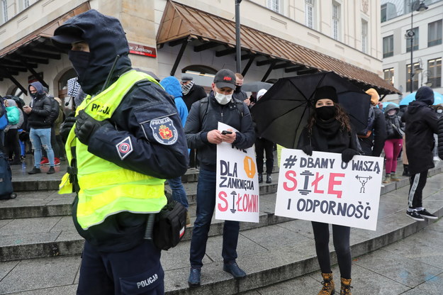 Uczestnicy protestu branży fitness / 	Tomasz Gzell    /PAP