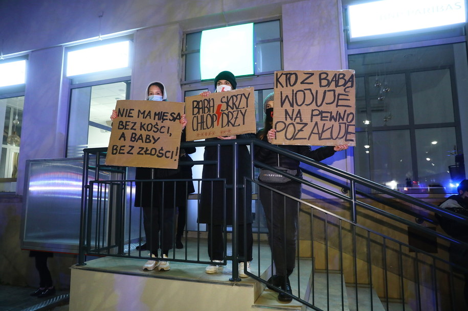 Uczestnicy protestu pod hasłem "Na Warszawę!", który odbył się 30 października /Rafał Guz /PAP