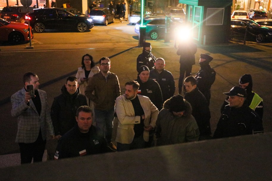 Uczestnicy protestu przed siedzibą Ministerstwa Rolnictwa i Rozwoju Wsi w Warszawie / 	Paweł Supernak   /PAP