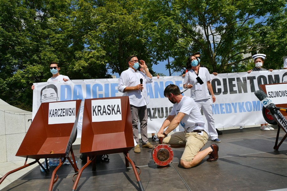 Uczestnicy protestu /Piotr Nowak /PAP
