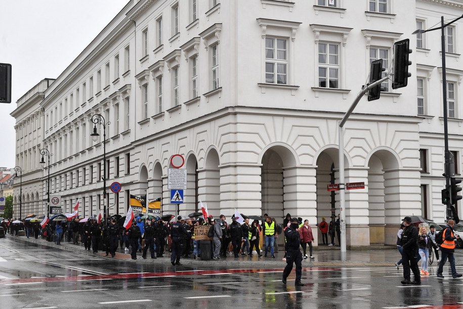 Uczestnicy protestu /Radek  Pietruszka /PAP
