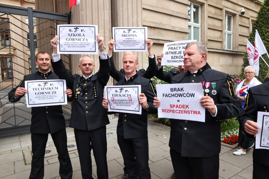 Uczestnicy protestu /Albert Zawada /PAP