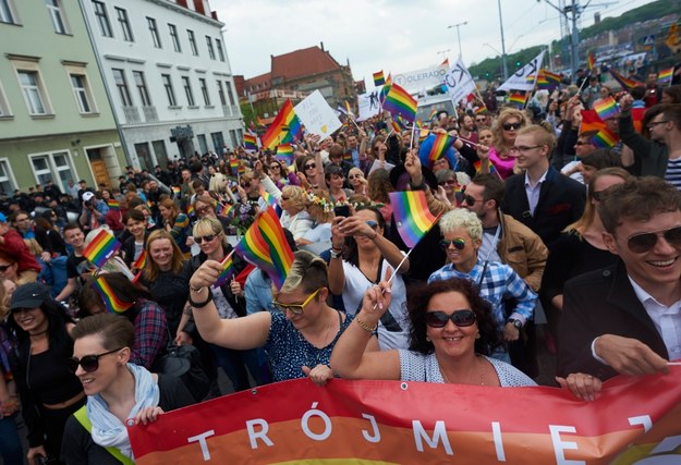 Uczestnicy Trójmiejskiego Marszu Równości, zorganizowanego przez Stowarzyszenie na rzecz osób LGBT /Dominik Kulaszewicz /PAP