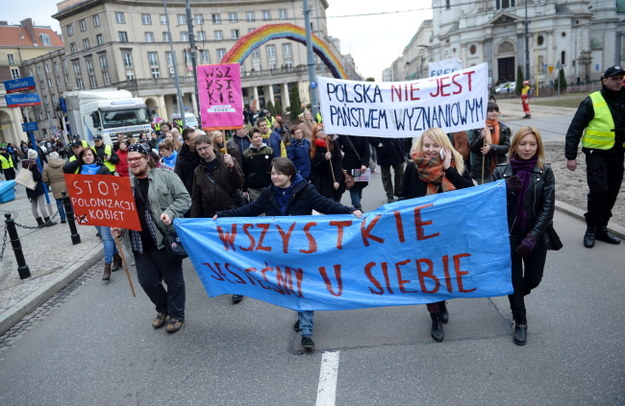 Uczestniczki Manify podczas marszu /PAP/Jacek Turczyk /PAP